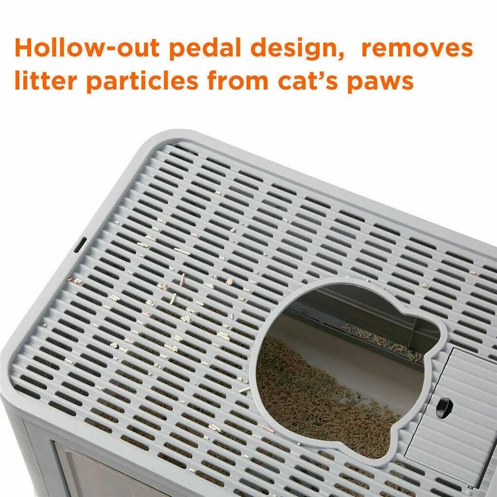 Enclosed Cat Litter Box — Hooded Design with Litter Containment